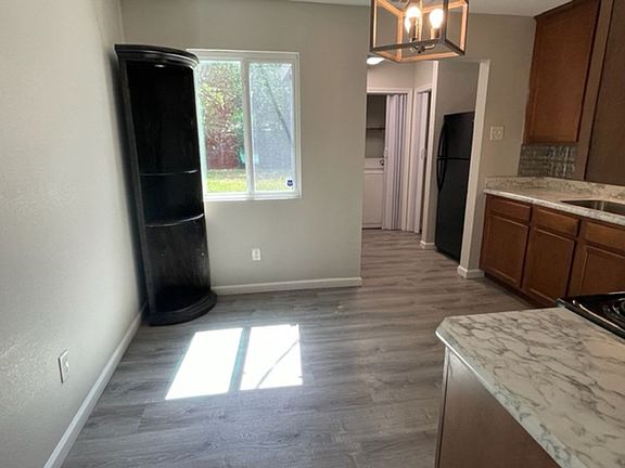 5th image of 2804 Cedar Park Blvd