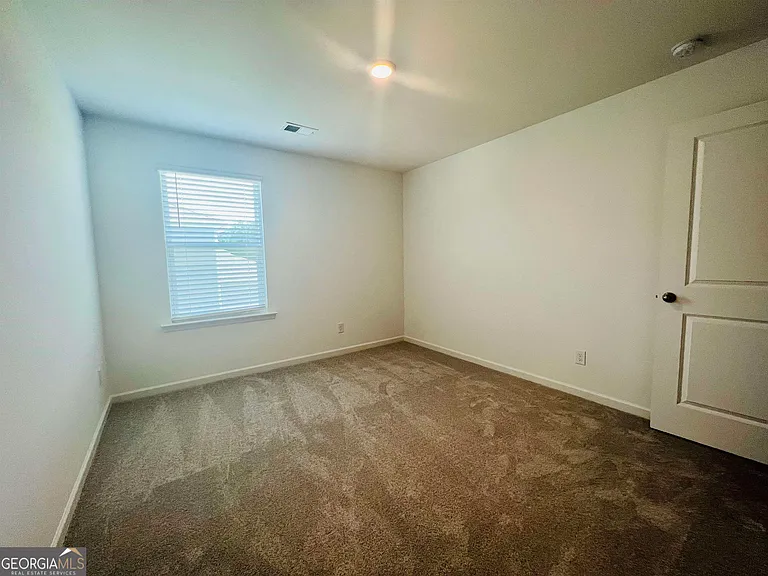 4005 Berry Farm Ct — Photo 6