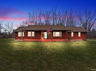 8031 Nantucket Dr, Mount Morris, MI 48458
