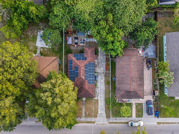4th image of 1405 E Cayuga St