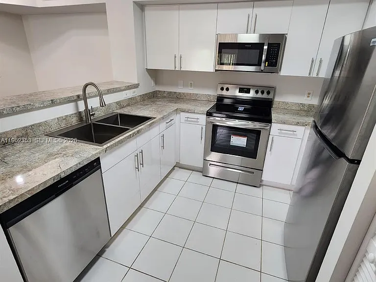 4828 N State Rd #8304 — Photo 2