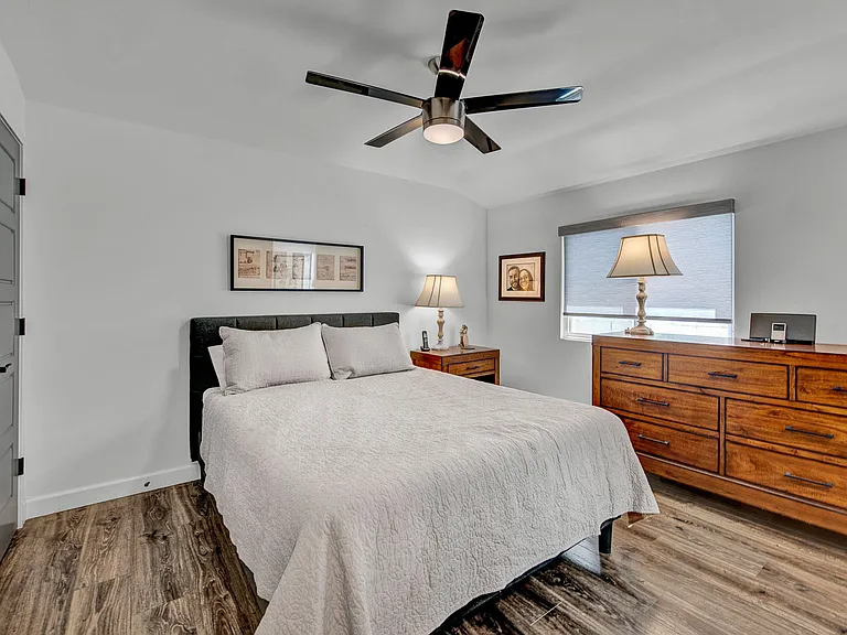 347 Walnut St — Photo 9