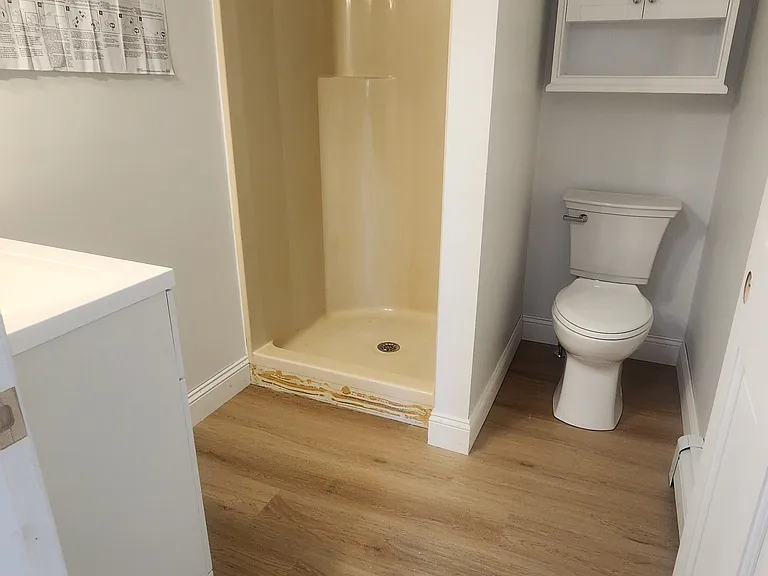 full bathroom on 1st floor