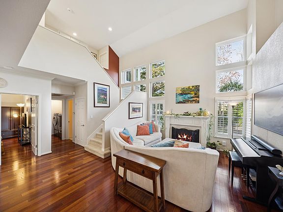 3rd image of 35 Princeville Court