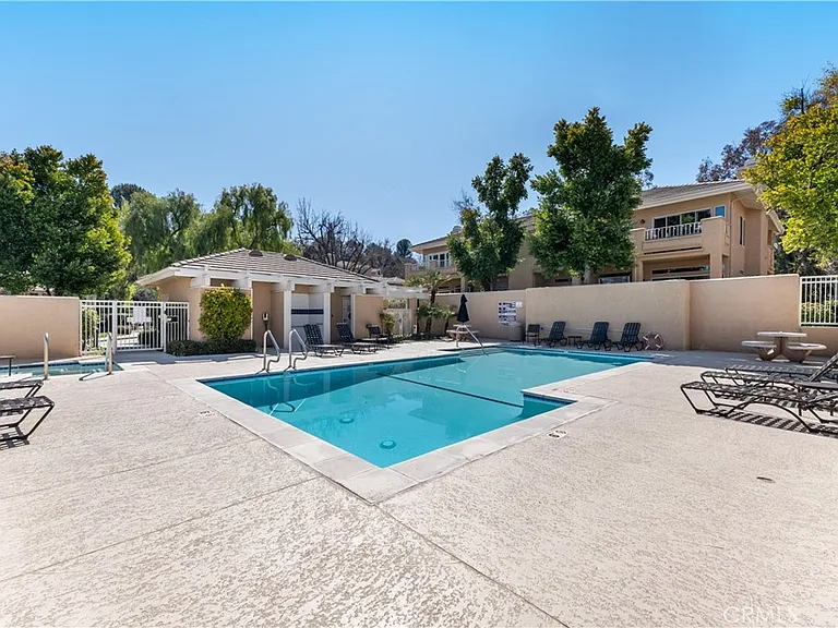 24021 Arroyo Park Dr #25 — Photo 18