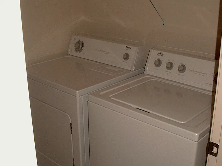 Washer & Dryer included