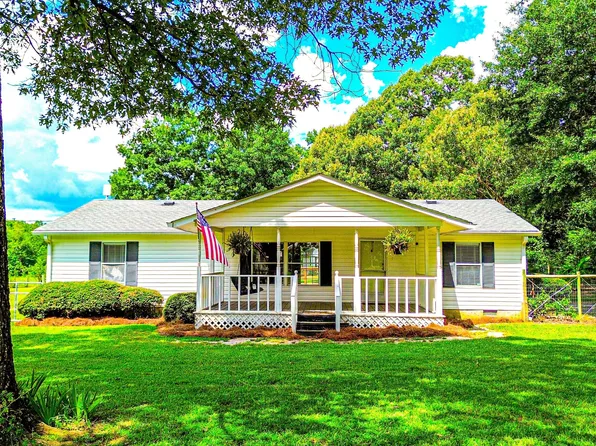 70 Courtland Rd, Brooks, GA 30205