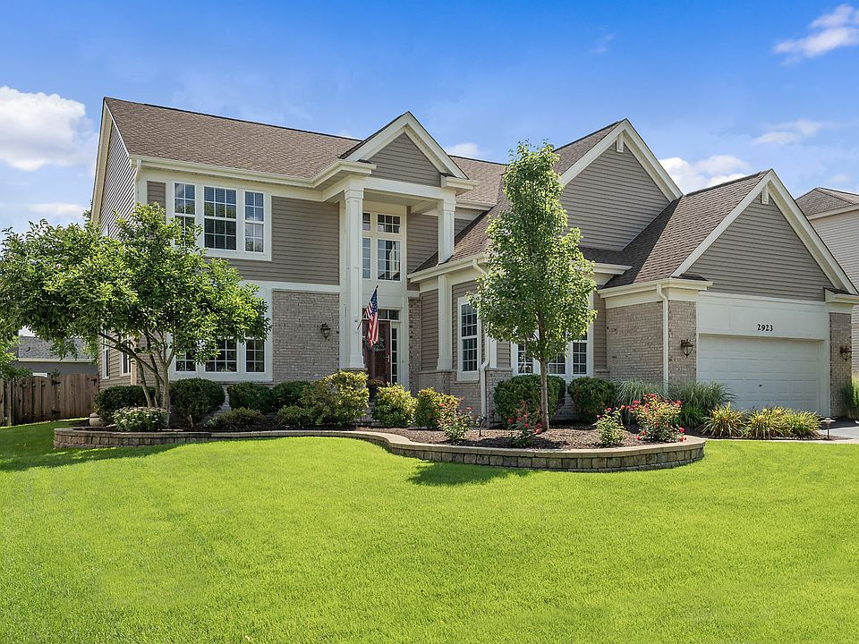 1st image of 2923 Blanchard Ln