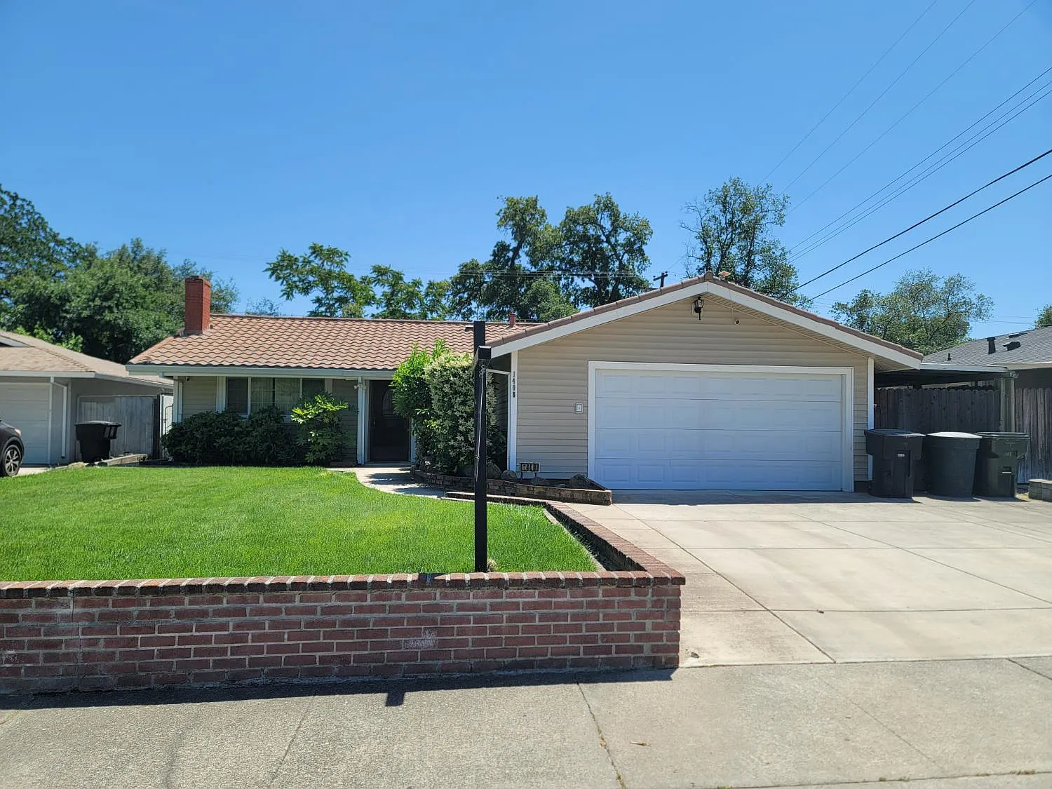 1408 Gregory Way photo 1