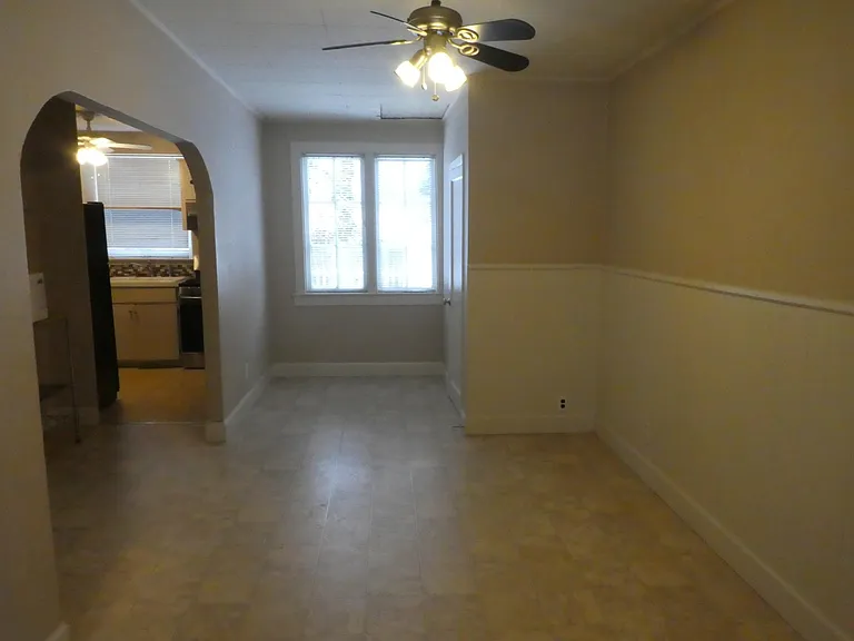 2333 SE Tacoma St — Photo 3