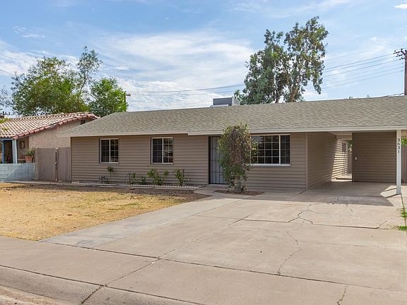 2nd image of 3631 W Catalina Dr