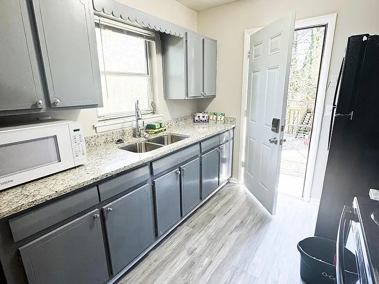 Brookside Dr — Photo 9