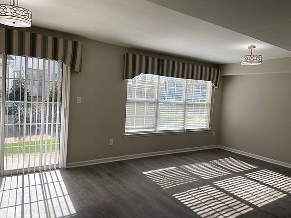 living room -dinning room