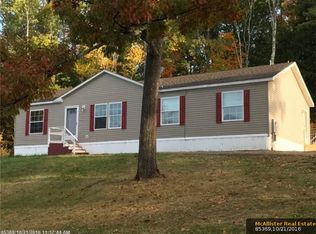 35 Moulton Rd, Pittston, ME 04345
