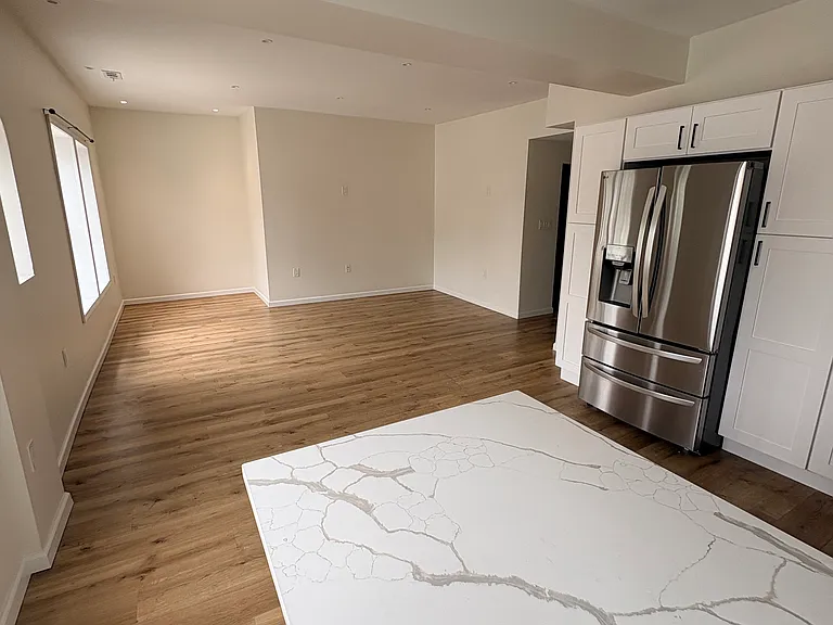 3250 Lorain Ave — Photo 5