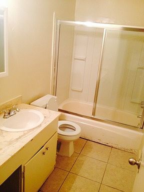 5th image of 1230 W 105th St APT 4