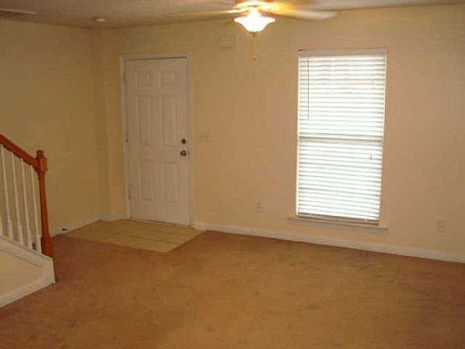 2nd image of 209 Stewarts Landing Cir
