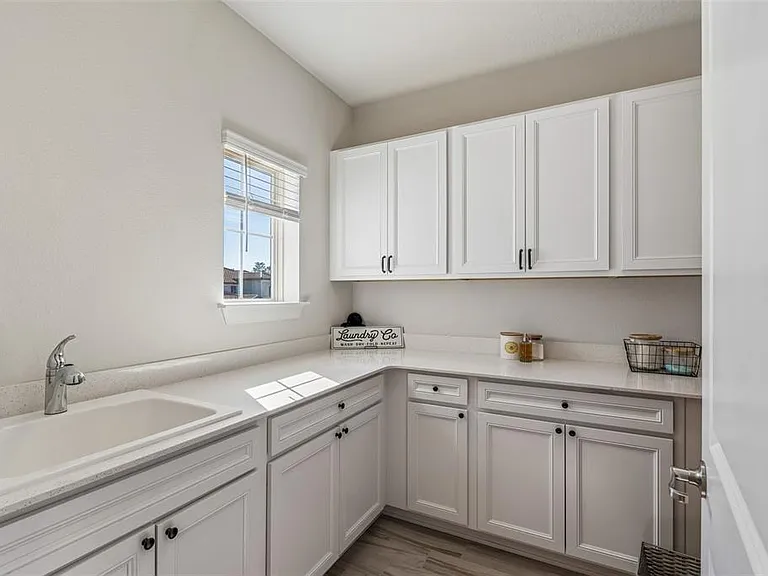 9070 Woodland Forest Rd — Photo 82