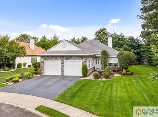 112 Orleans Rd, Monroe Township, NJ 08831