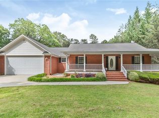 30 Shore Crest Dr, Martin, GA 30557