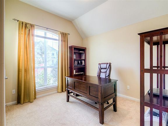 3rd image of 20719 Orange Poppy Dr