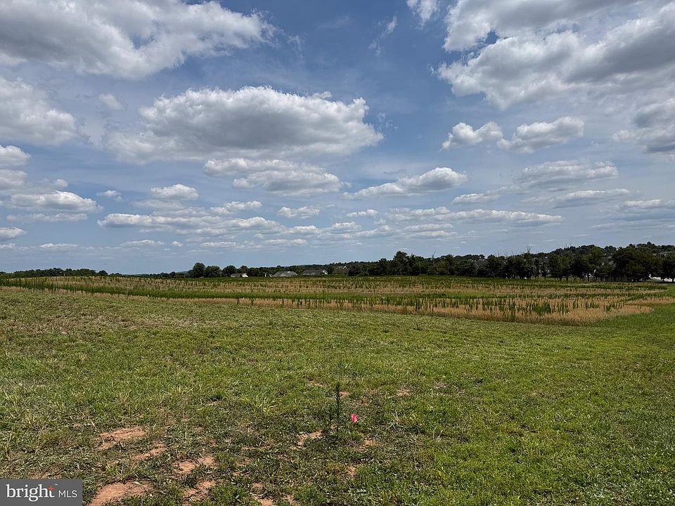 2nd image of Cardinal Ln Lot D