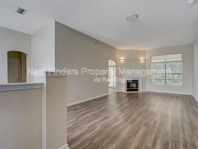 749 Grand Parke Dr — Photo 3