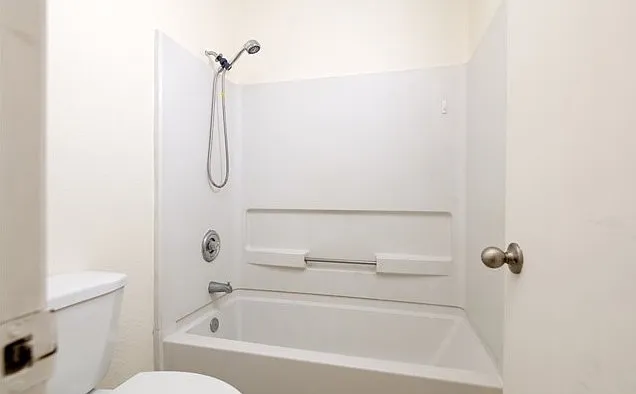 7525 Charmant Dr #113 — Photo 25