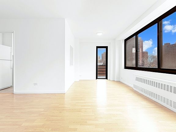 5th image of 2186 5th Ave APT 2E