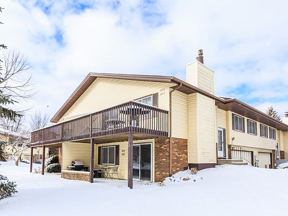 2nd image of 893 Heritage Ct W