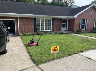 131 Vermillion Ave #131, Whitesburg, KY 41858