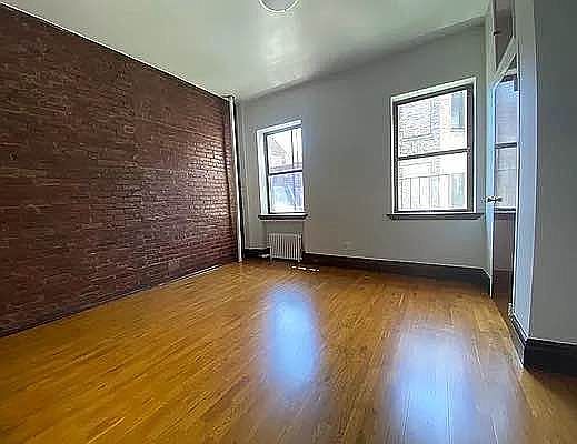 1st image of 24 W 125th St #3
