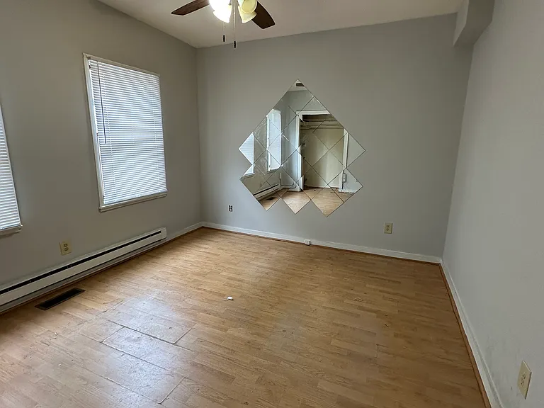 1495 State St #1-F — Photo 6