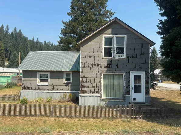 1300 W 1st St, Newport, WA 99156