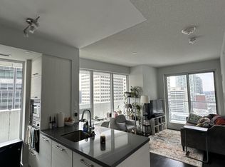 2221 Yonge St #1609, Toronto, ON M4S 0B8