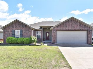 9267 Freedom Ave, Sapulpa, OK 74066