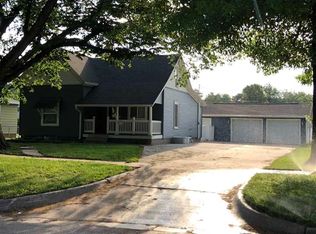 509 S Garfield Ave, Hastings, NE 68901