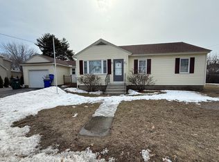 857 Howe St, Manchester, NH 03103