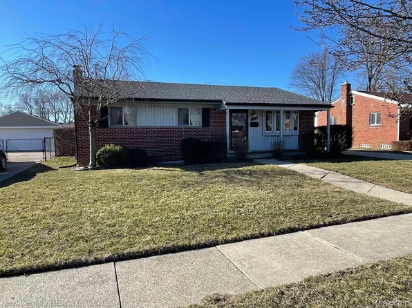 2150 Winston Dr, Sterling Heights, MI 48310