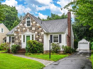 247 Emmett Pl, Ridgewood, NJ 07450