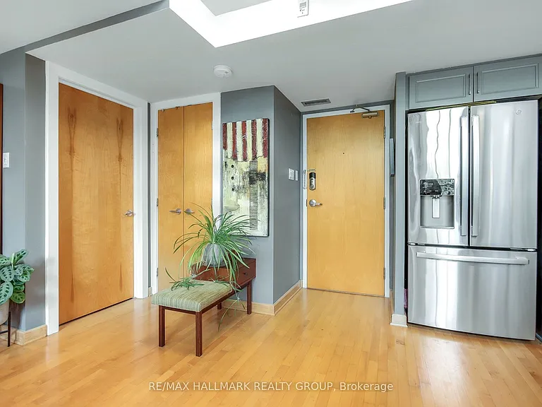 29 Main St #203 — Photo 3