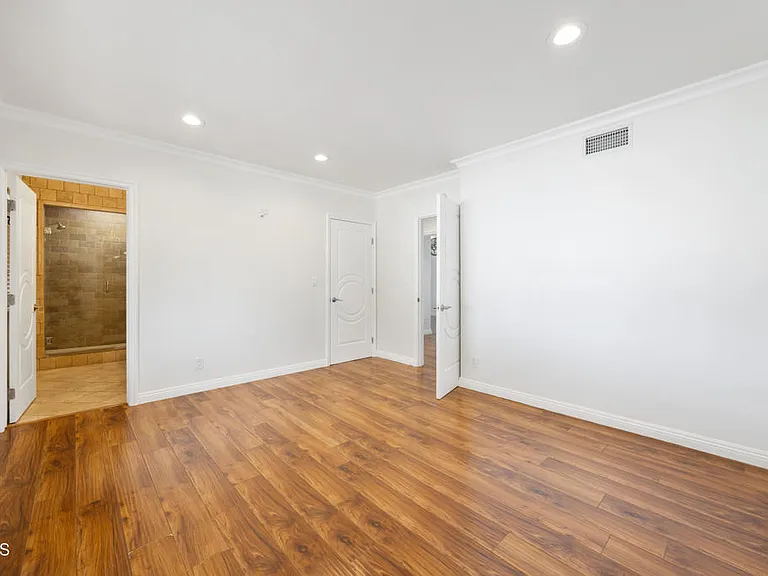 9350 Crystal View Dr — Photo 21