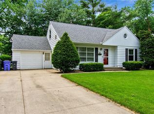 825 Staub Ct NE, Cedar Rapids, IA 52402
