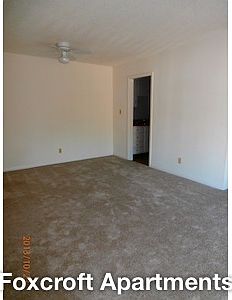 3rd image of 1017 Foxcroft Ln APT 8