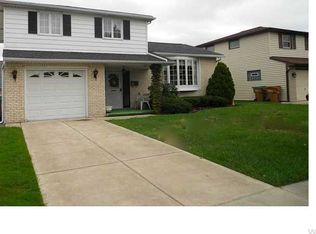 38 W Cavalier Dr, Buffalo, NY 14227