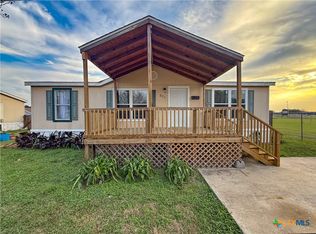 801 E Mesquite Ln, Victoria, TX 77901