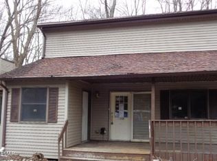 803 Hidden Lake Rd, East Stroudsburg, PA 18302