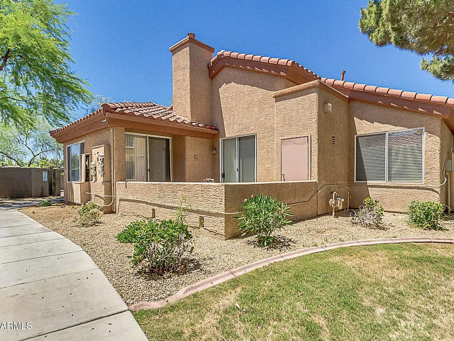 3 bed, $1,895 — Photo 3