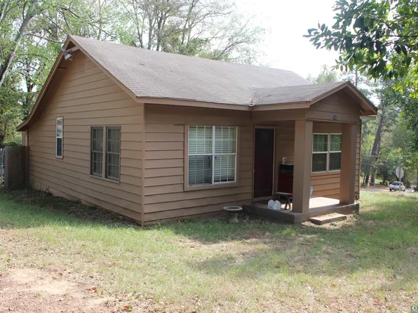 700 Wood St, Gladewater, TX 75647