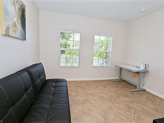 4th image of 15578 Vallecas LN